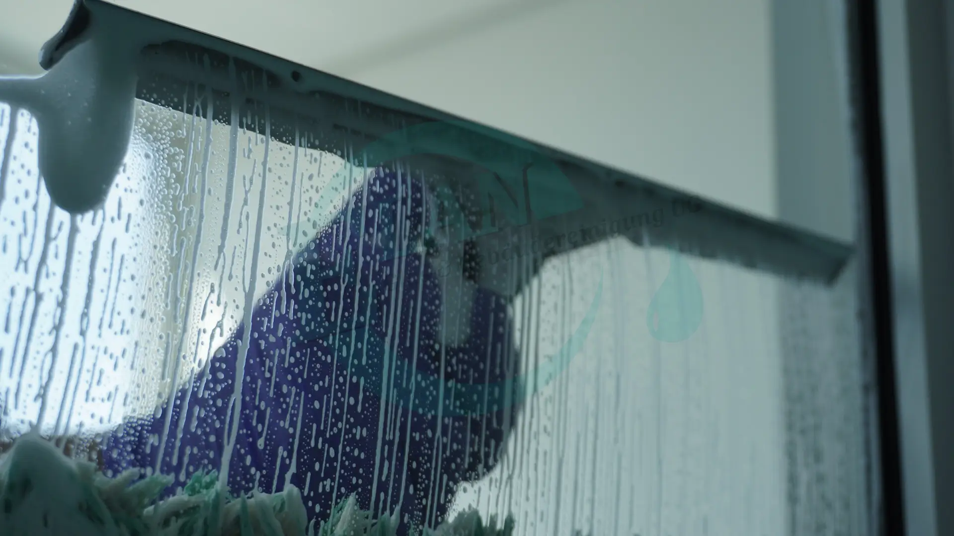 Glasreinigung-Fensterreinigung-Bensheim-Elan-Gebaeudereinigung Glasreinigung-Fensterreinigung-Bensheim-Elan-Gebaeudereinigung